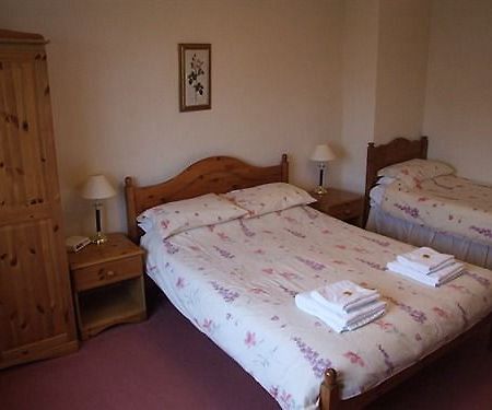 Cefn Uchaf Guesthouse Garndolbenmaen Kültér fotó