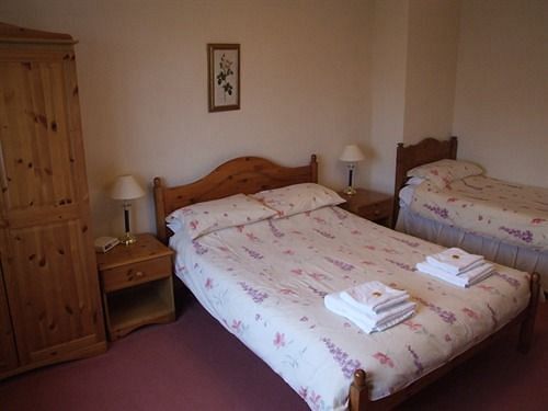 Cefn Uchaf Guesthouse Garndolbenmaen Kültér fotó